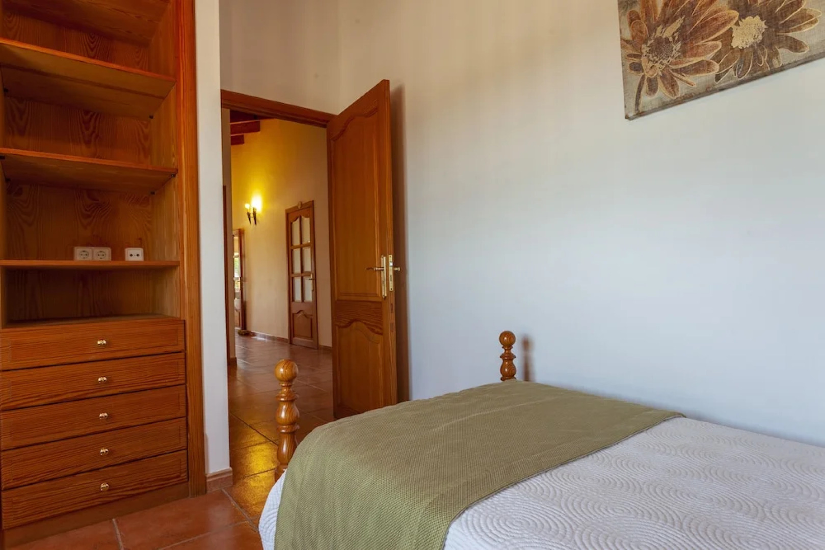 Villa in Can Picafort, Located in the Countryside, Near the Beach, has 5 Bedroom