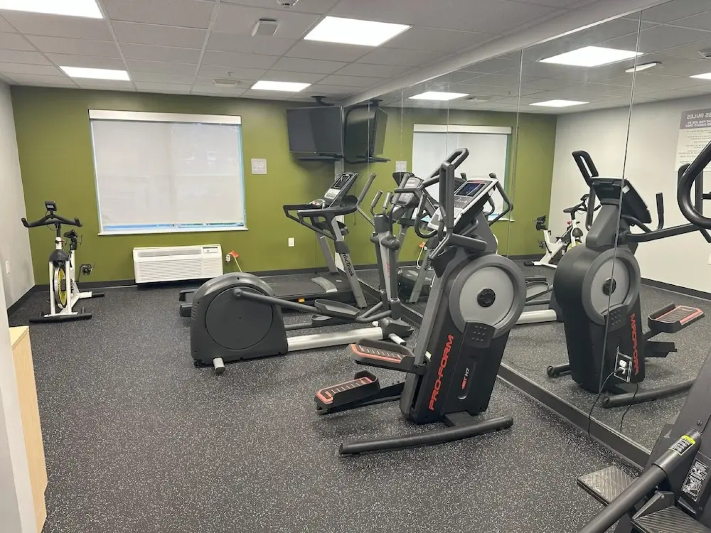 Baymont Inn And Suites Grand Rapids