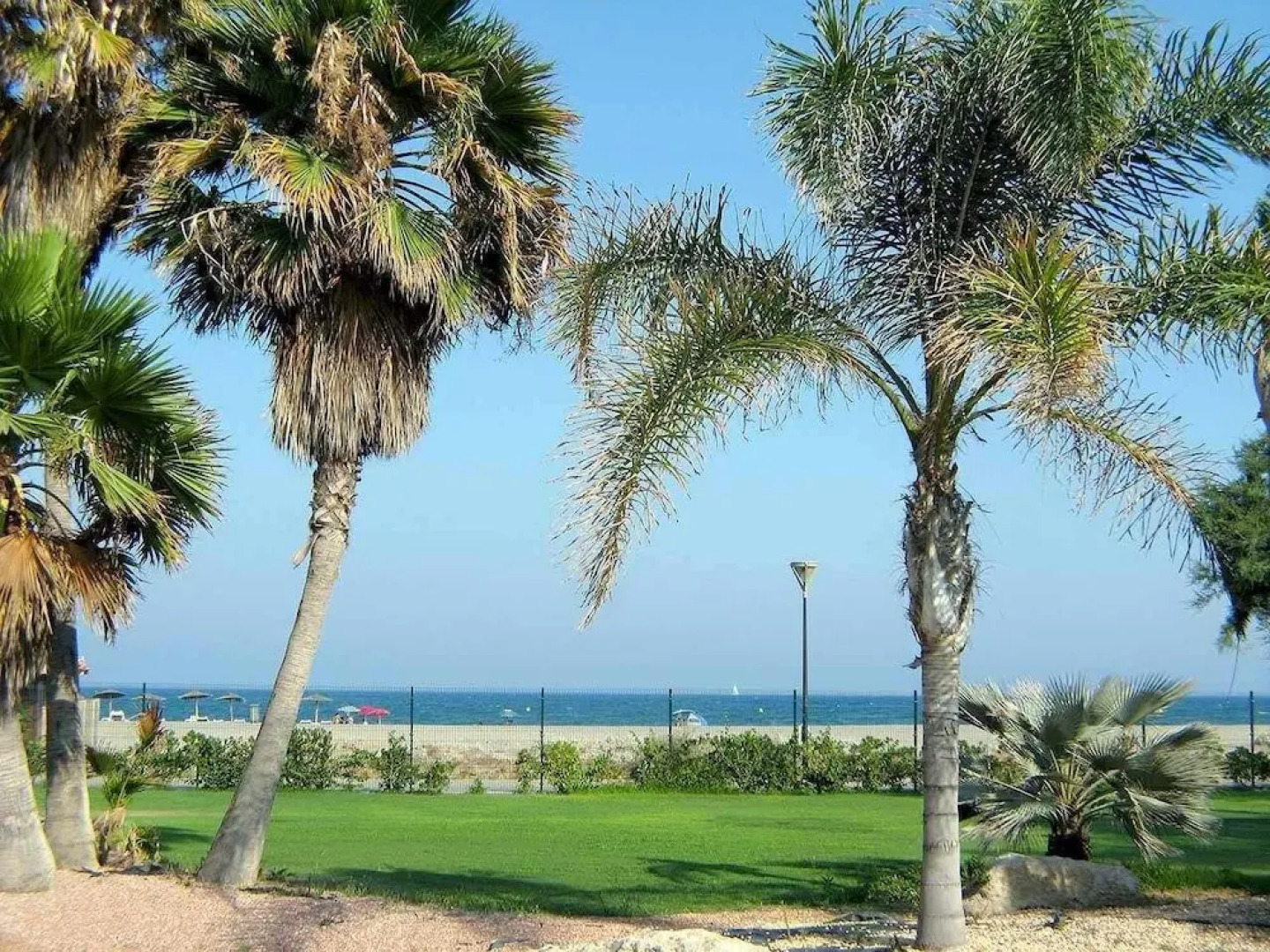 VenAVera E21B - 1 Bedroom/1Bath Beachfront WIFI