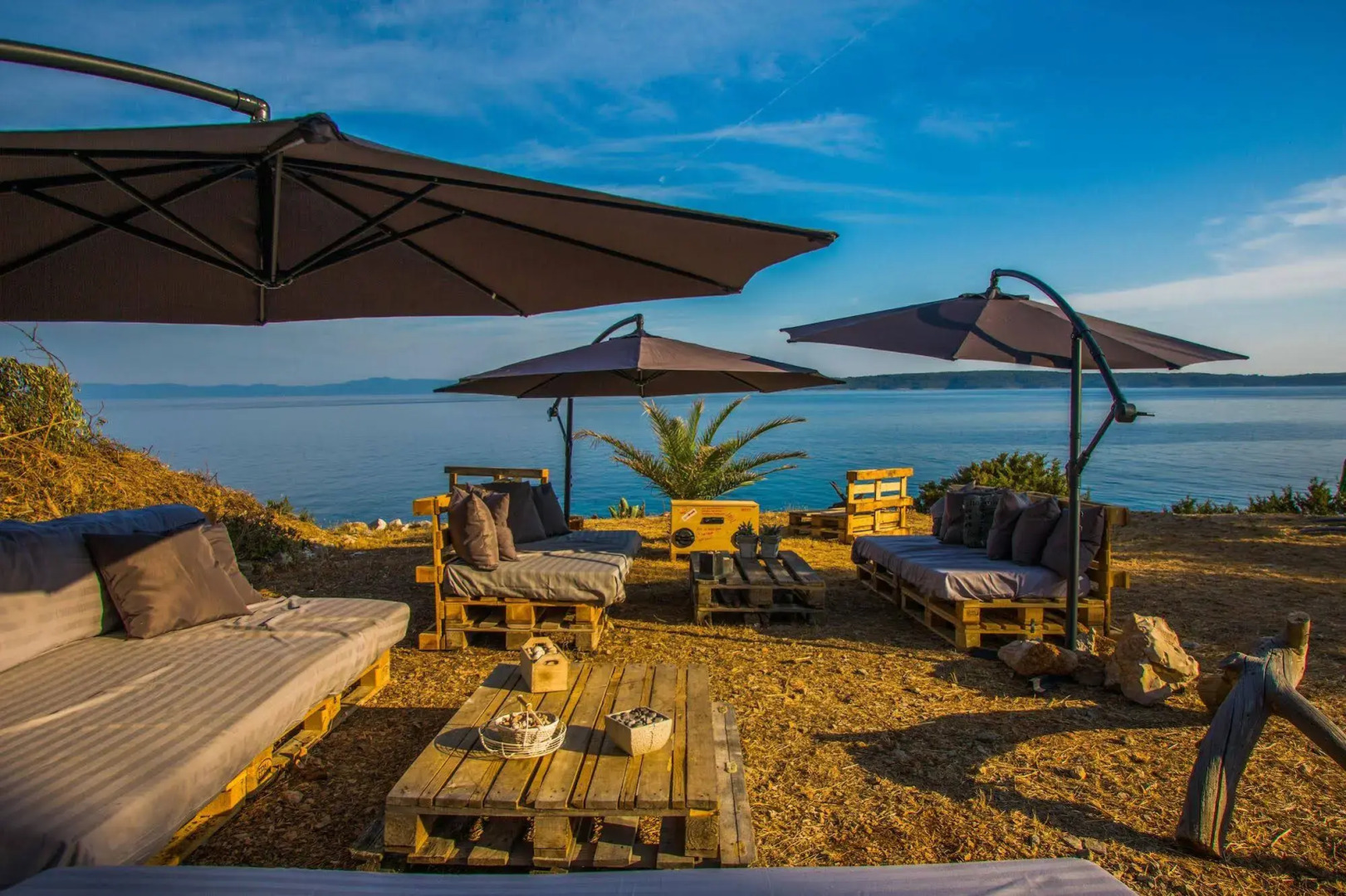 Cast Away - Eco Village