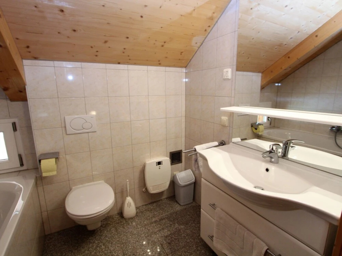 Luxurious Holiday Home in Stadl an der Mur with Hot Tub