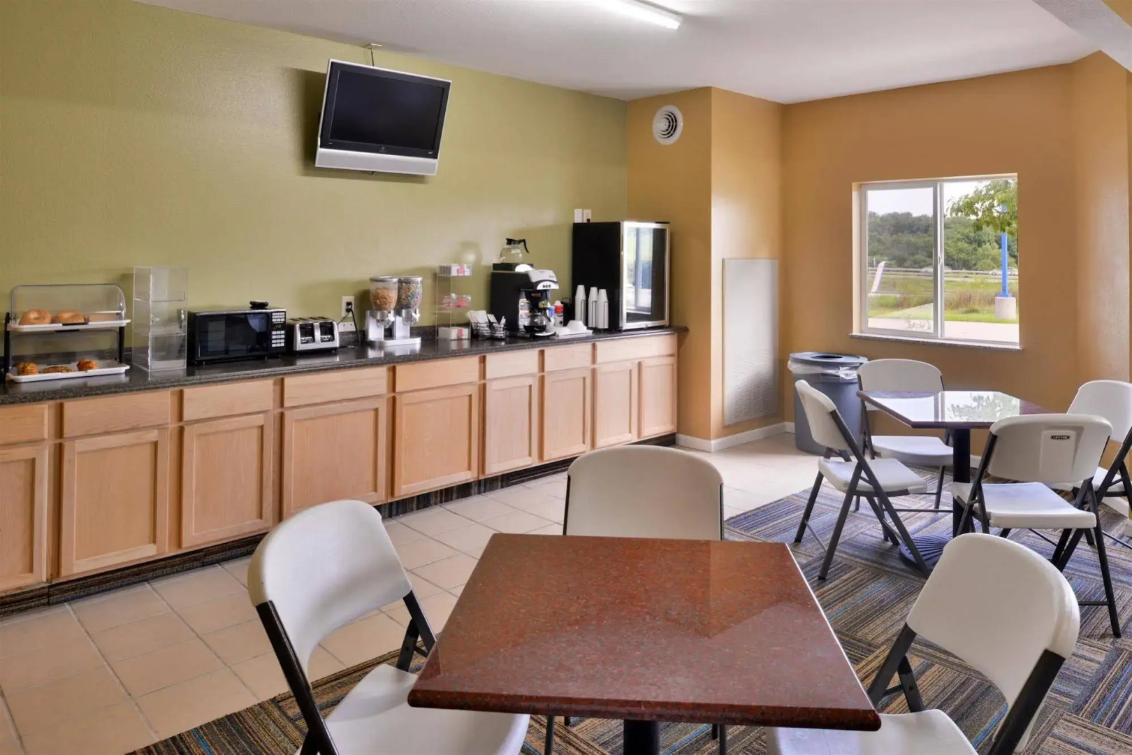 Baymont by Wyndham Kingdom City