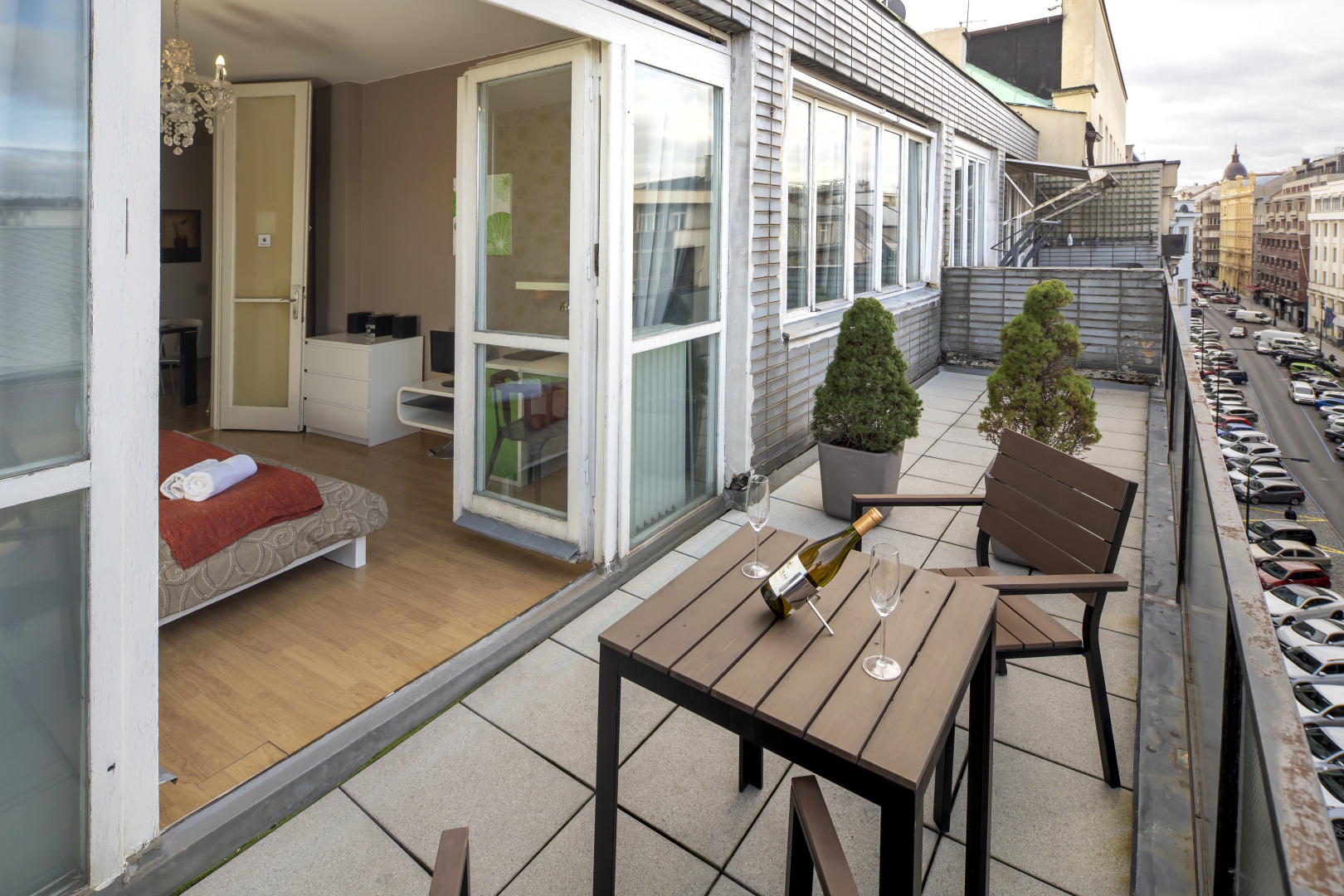 New Town - Apple Apartments