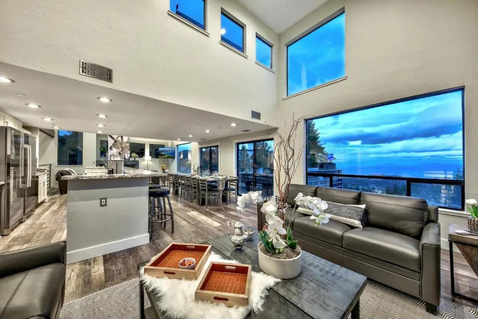 LUXE 15 Blue Diamond Lodge Lake Tahoe Hot Tub