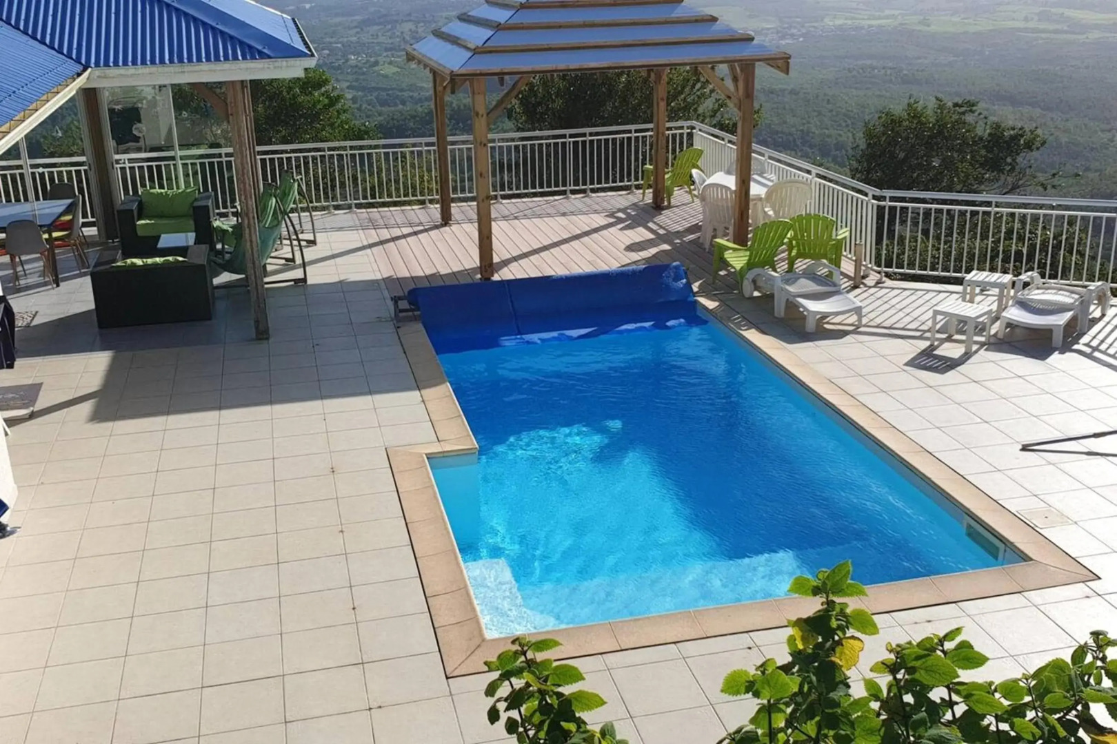 Villa de 3 chambres avec vue sur la mer piscine privee et jardin amenage a Le Diamant