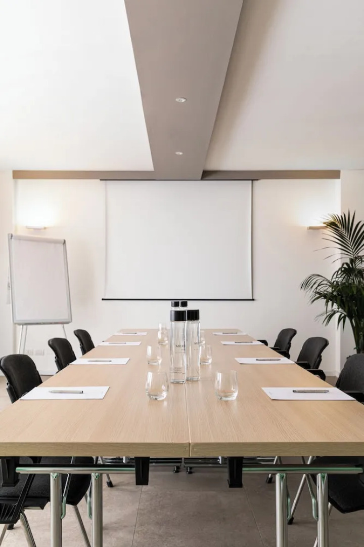 Ibis Styles Milano Agrate Brianza (17Km From Milan)