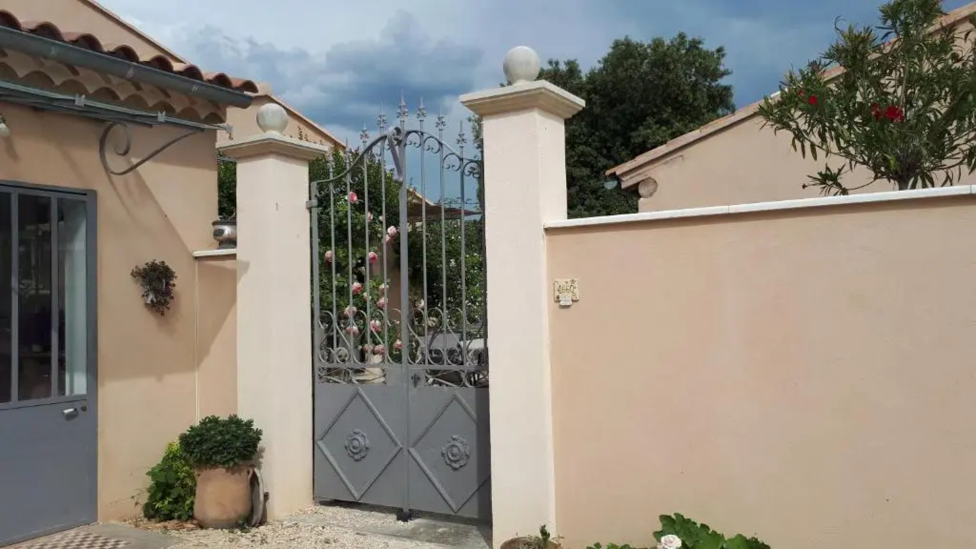 l'Esperluette Fleurie B&B Route du Ventoux