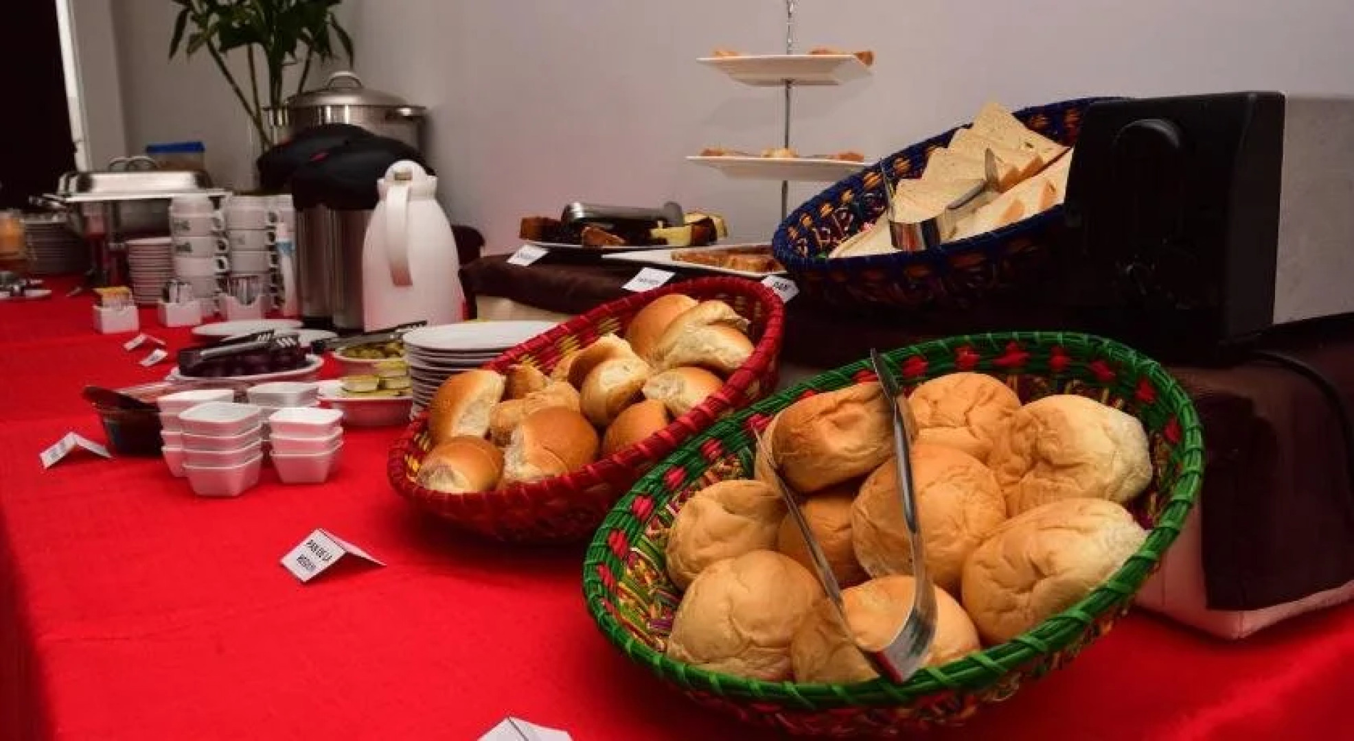 Hotel Holiday Suites