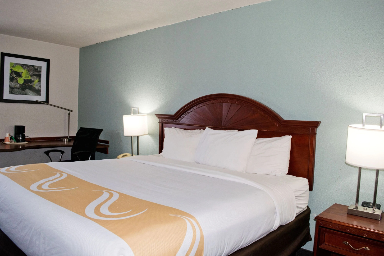 Quality Inn Alexis Rd