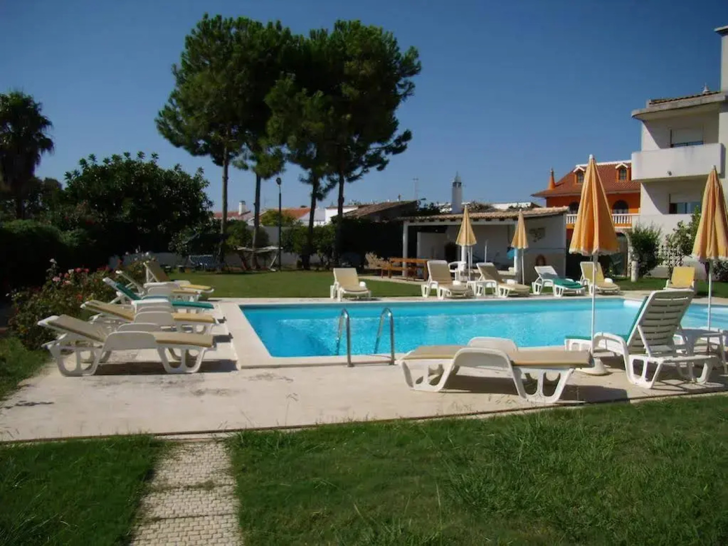 Residence 1000 Roses