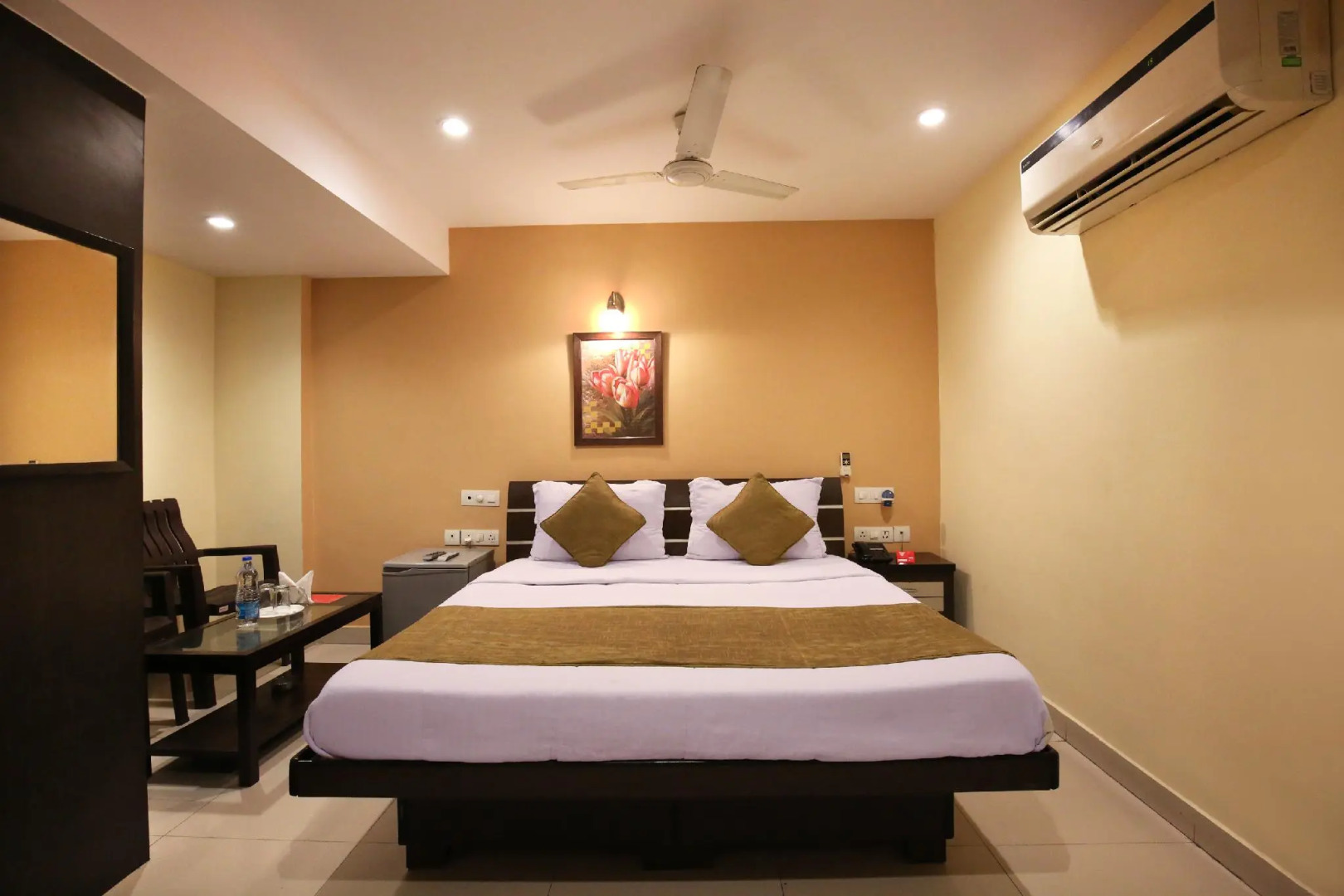 OYO 2120 Hotel Silver Haze