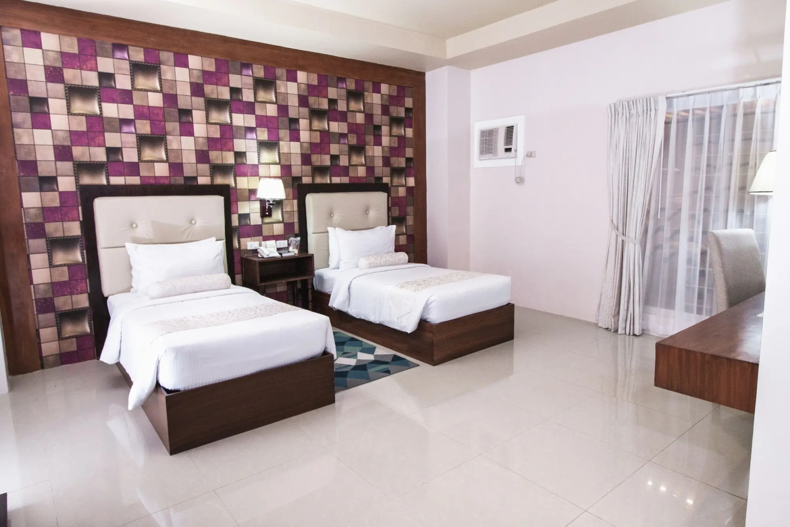 Sierra Hotel