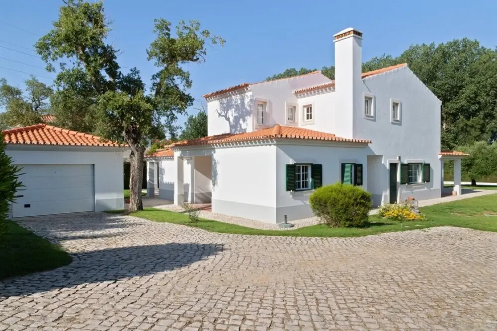 Luxury Golf Villa for 10 w Private Garden & Pool