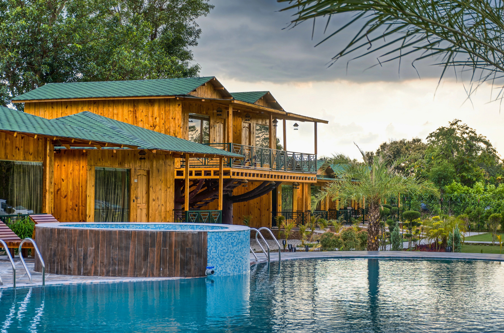 Pumpkin Hotel's Tusk N Woods