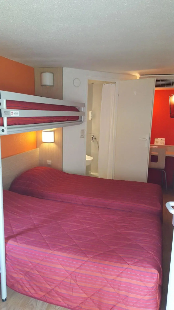 Premiere Classe Lyon Est - Aéroport Saint Exupéry