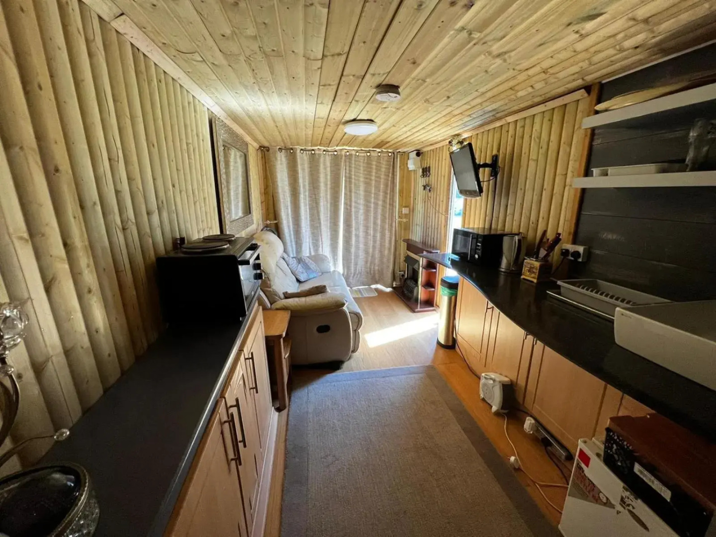 The Caduceus - Private Cabins