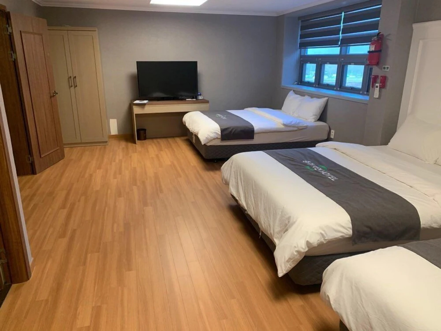 Moonkang S Spa Hotel