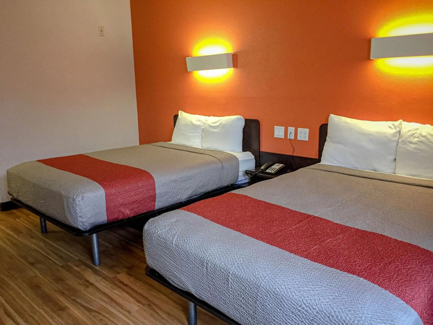 Motel 6 Woodway, TX