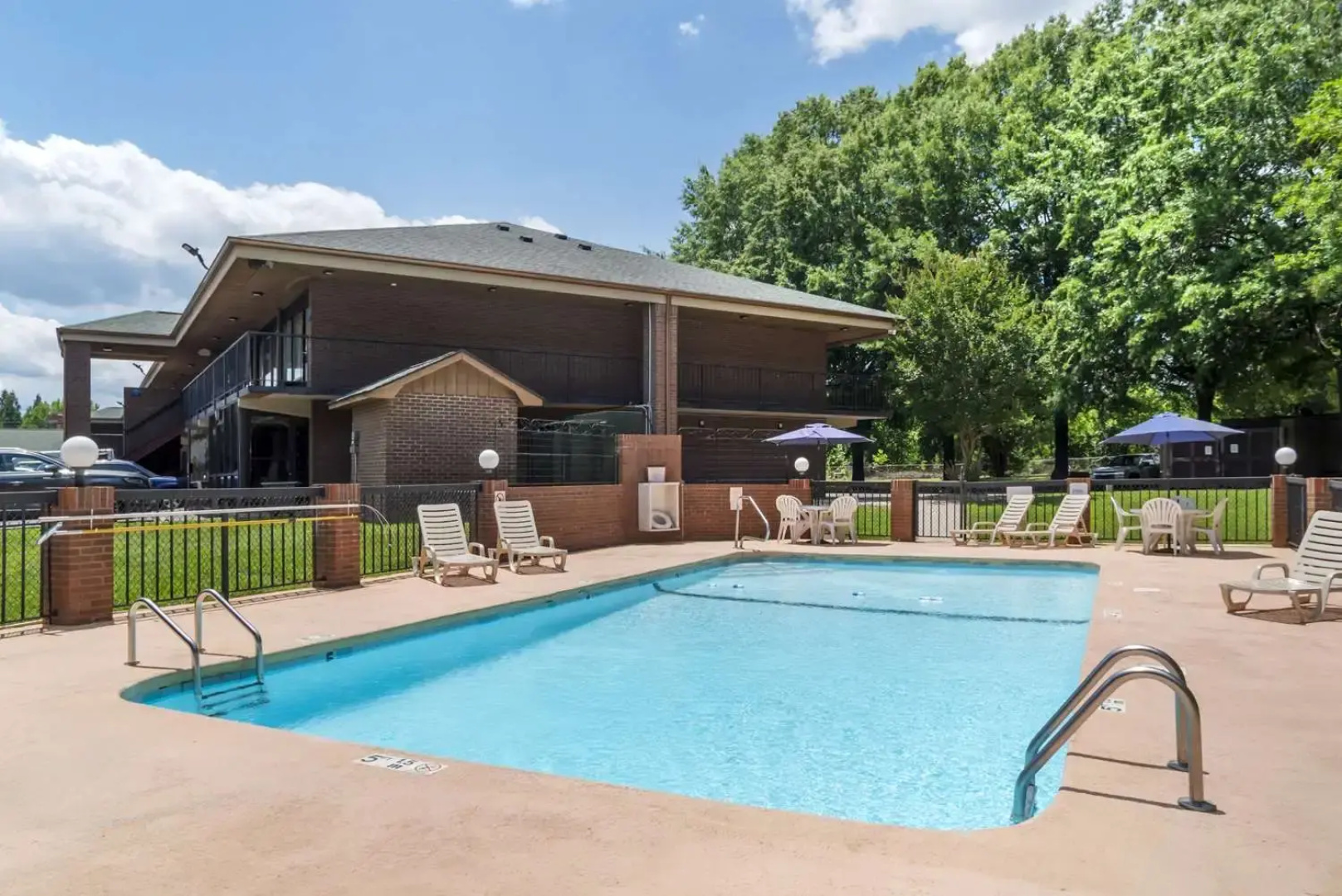 Days Inn by Wyndham Wilkesboro