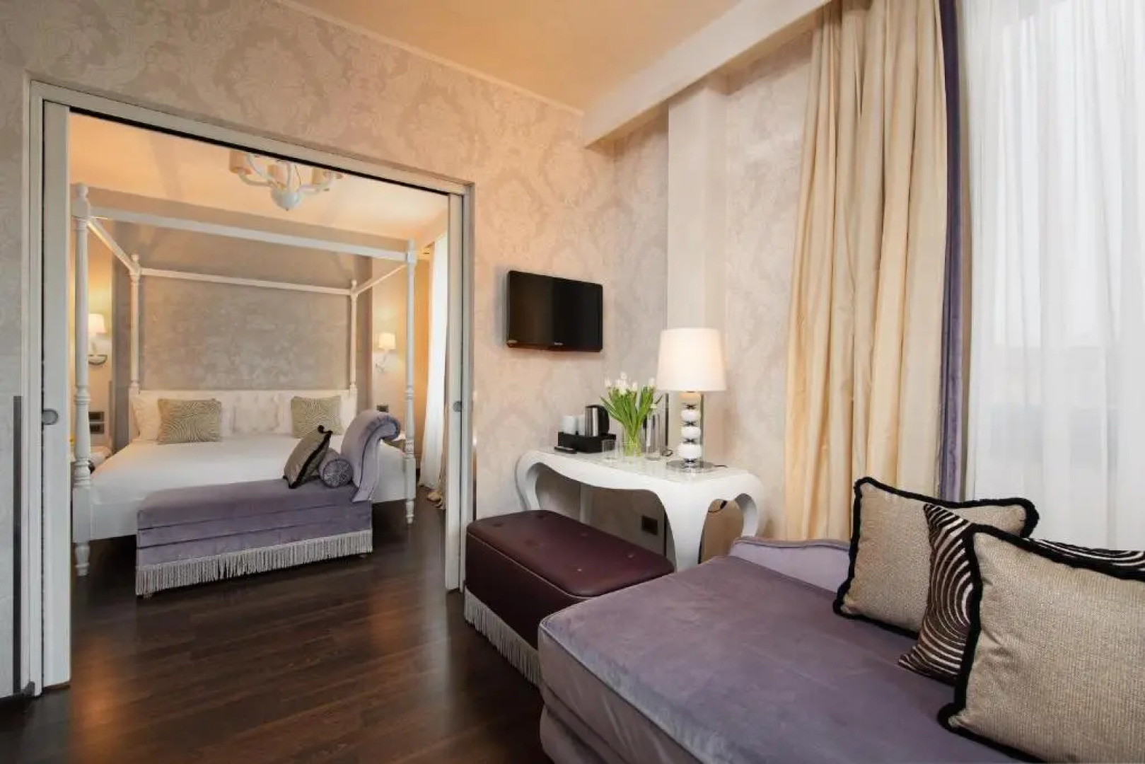 Carnival Palace Hotel