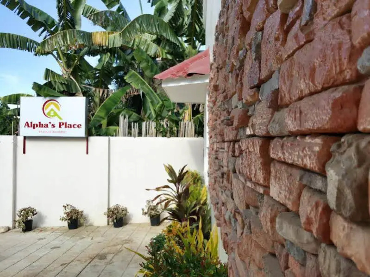 Alpha's Place Bed & Breakfast