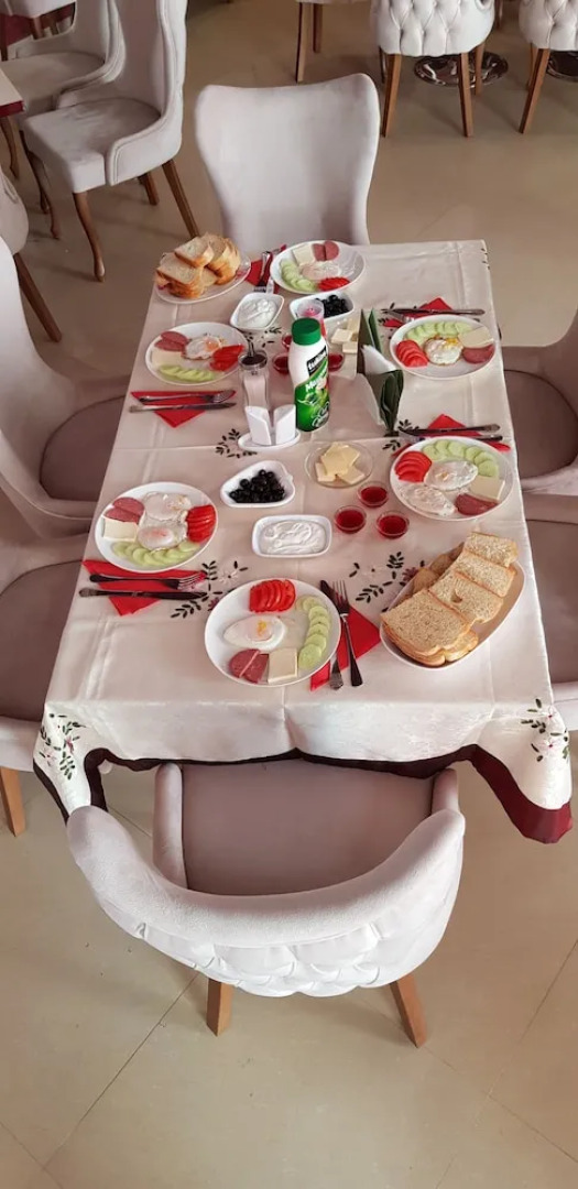 Отель «Элегант»