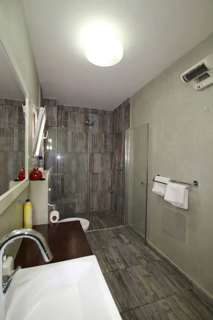 The Seasons Beach Apartment 2