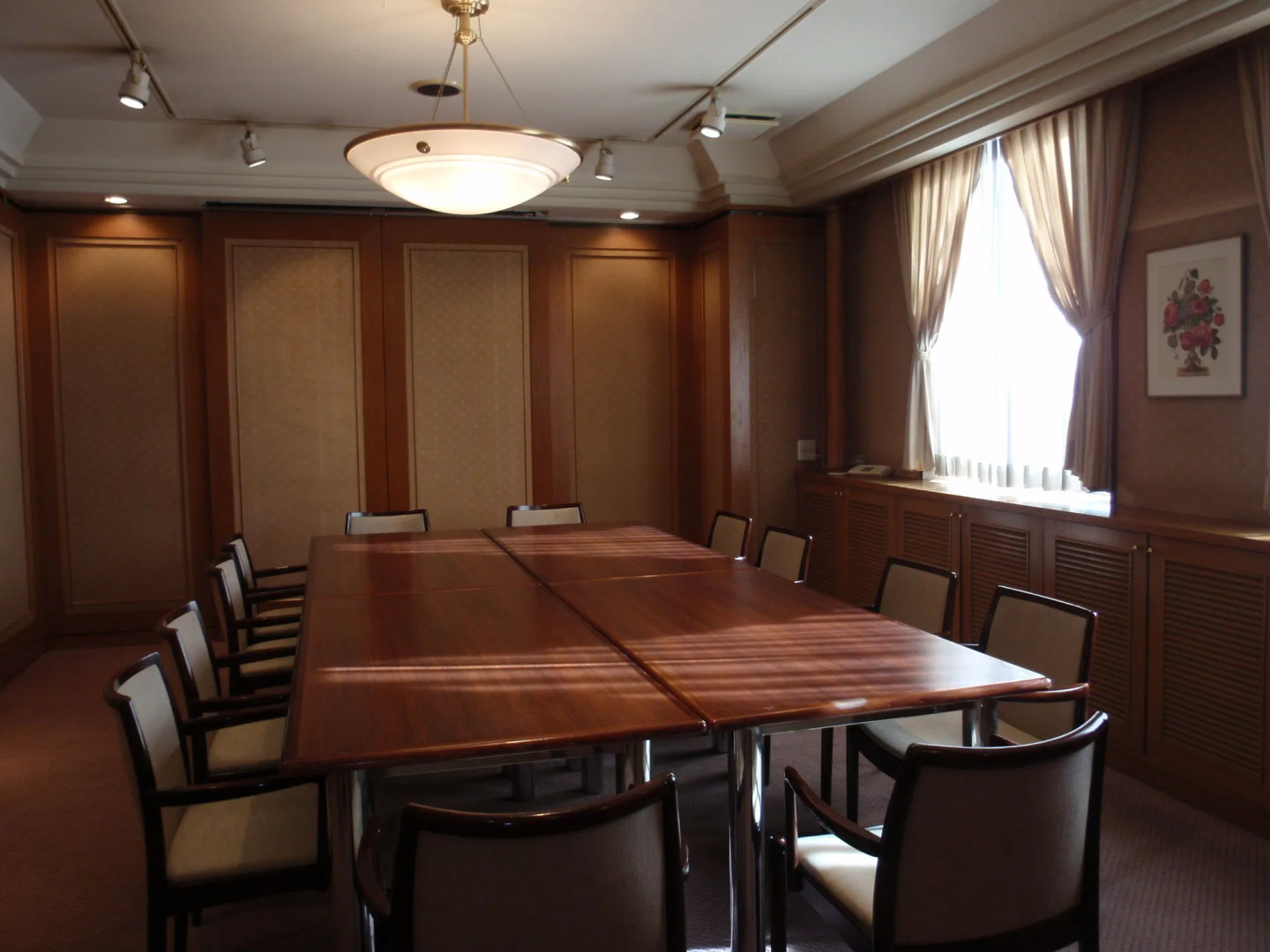 Hotel Crown Hills Okaya