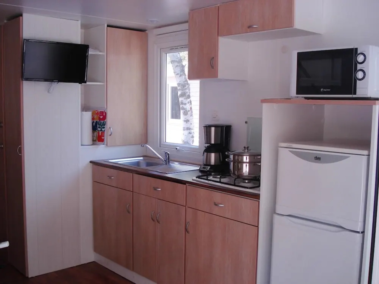 Property With 2 Bedrooms in Saint-martin-de-queyrières, With Wonderful