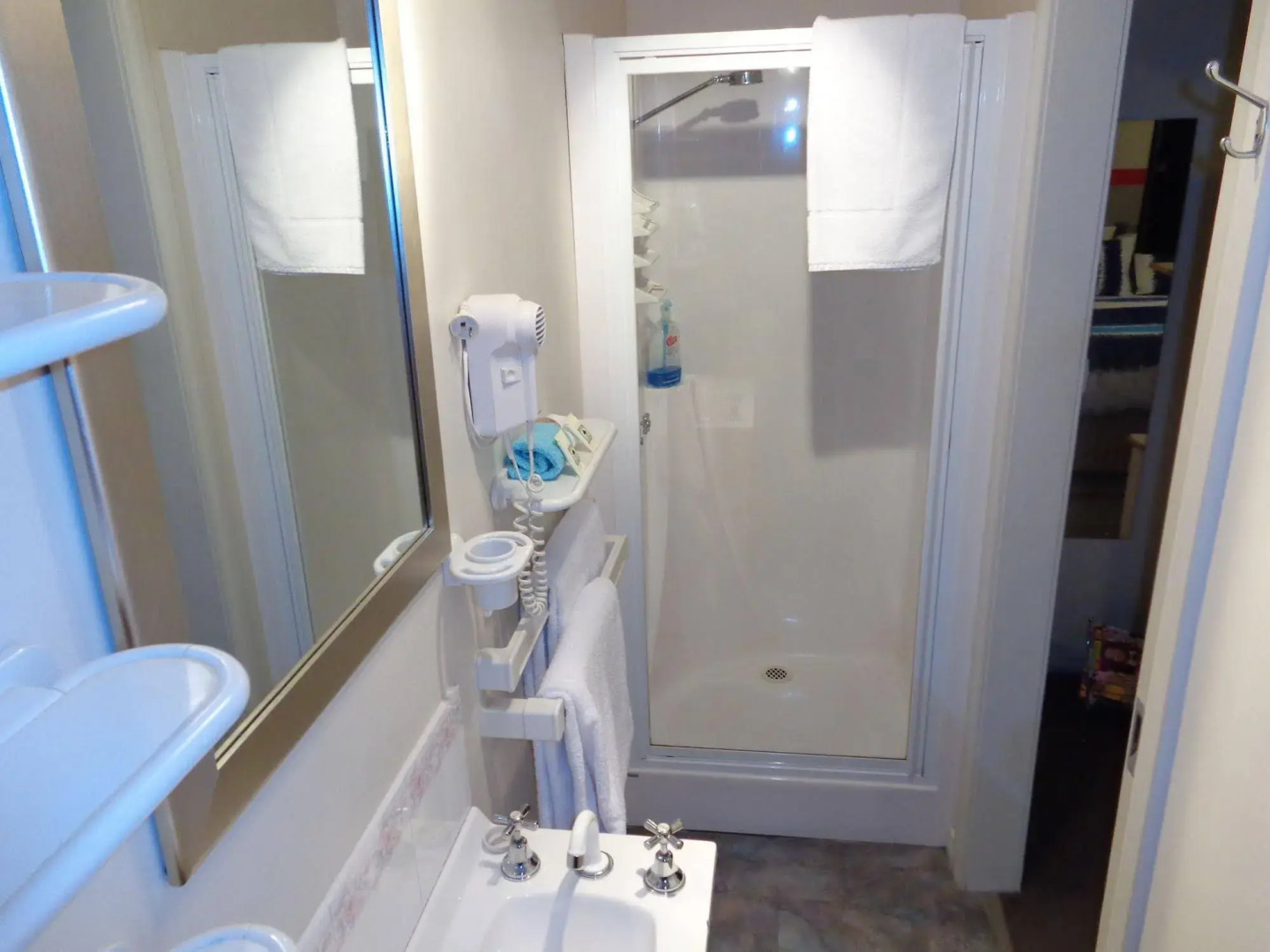 Sails on Port Sorell