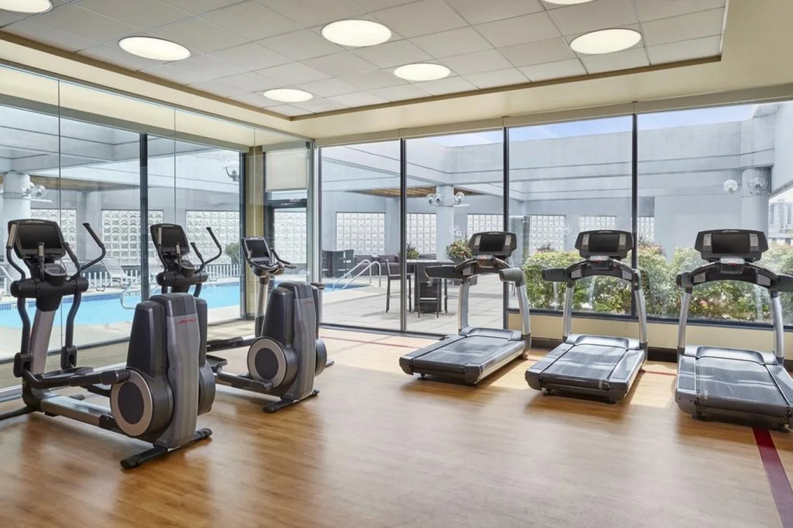 Sheraton Vancouver Guildford Hotel