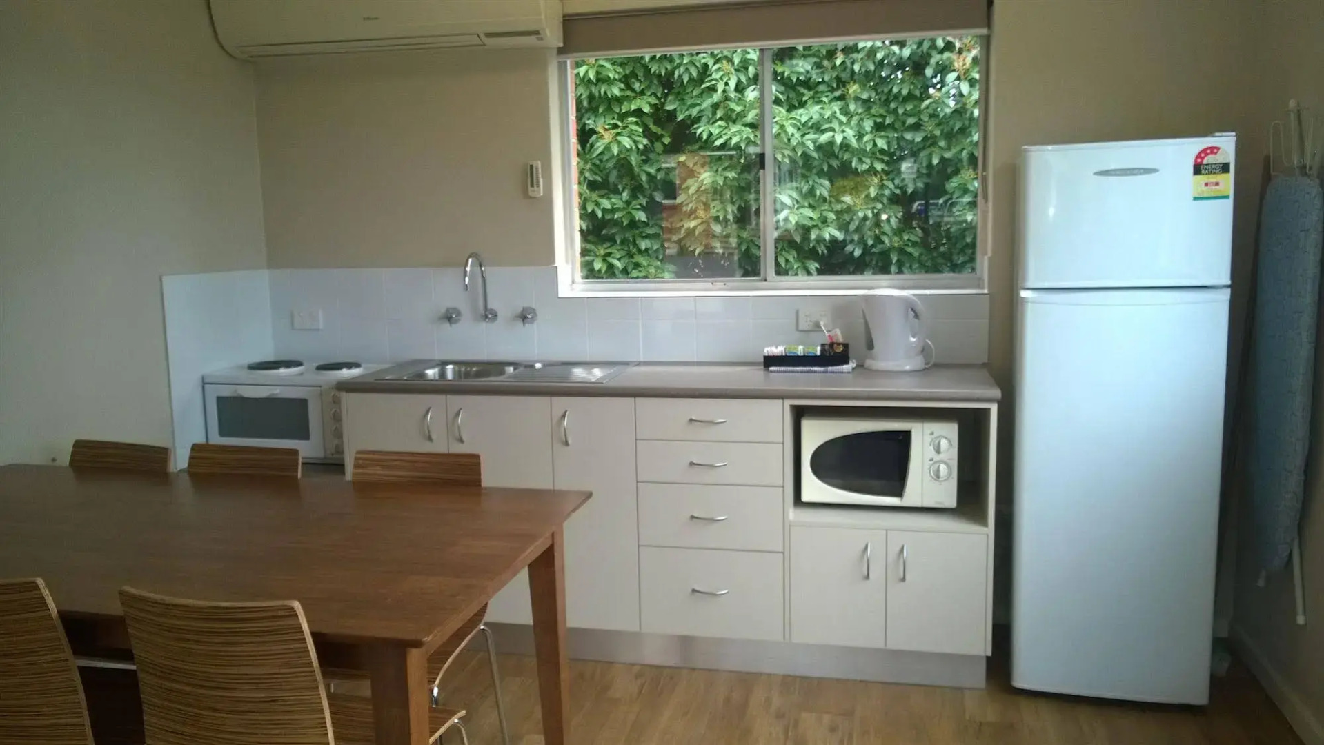 Canberra Carotel Motel