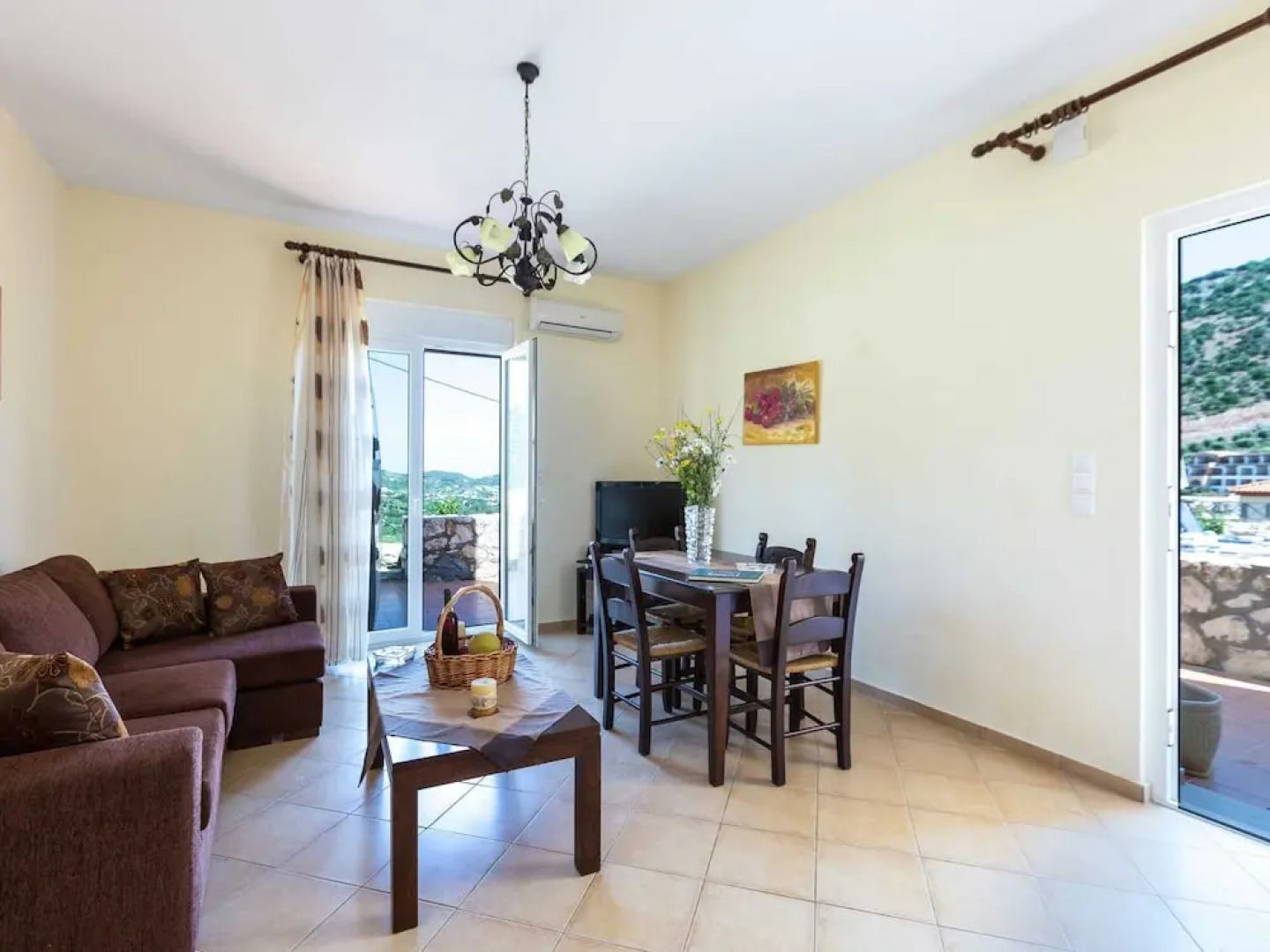 4 Indepent Villas in Bali With Pool and Seaview for Groups up to 28 Persons