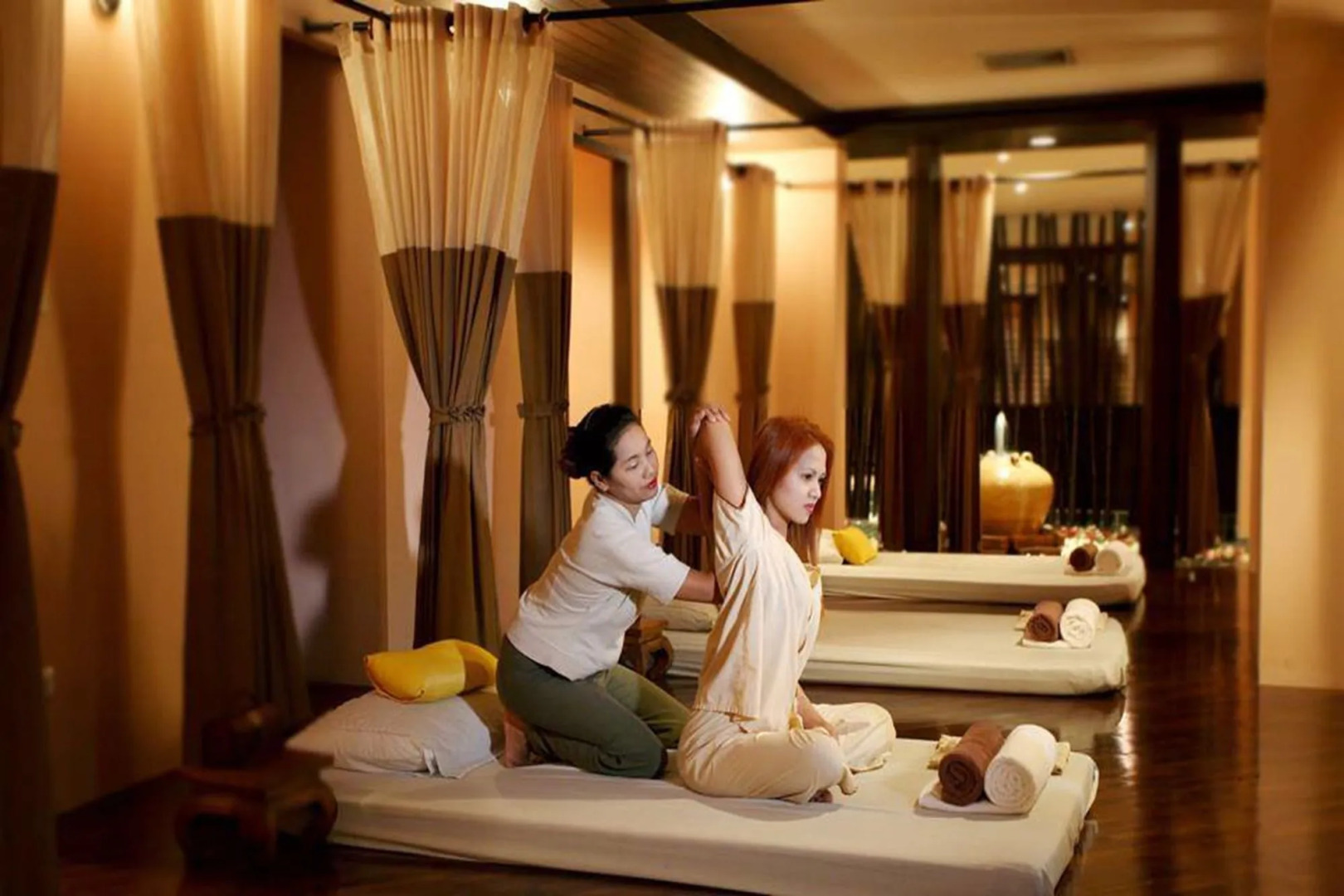 Topland Hotel & Convention Centre