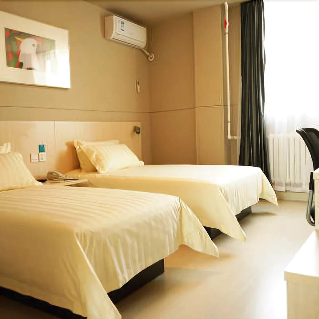 Jinjiang Inn Yingkou Bayuquan Century Square