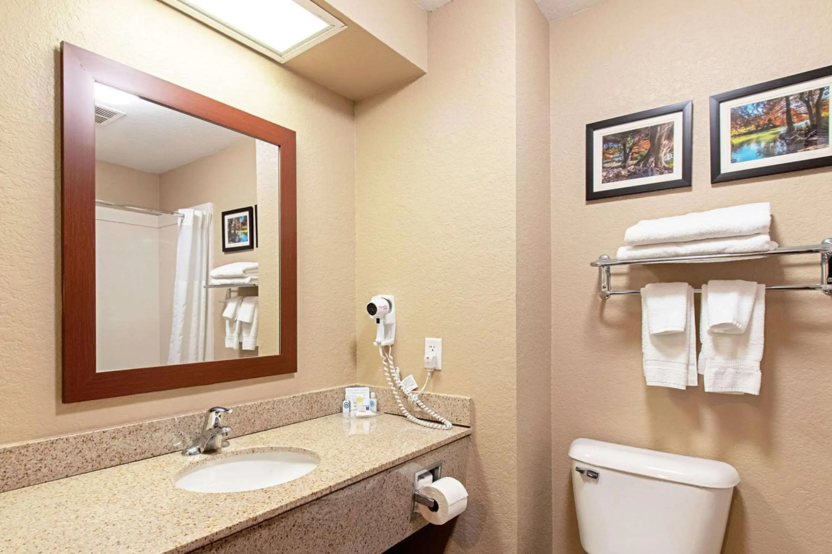 Comfort Inn and Suites Fredericksburg