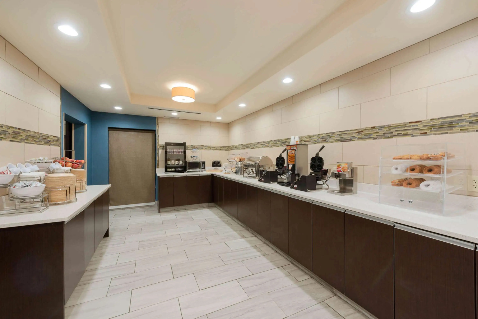 La Quinta Inn & Suites by Wyndham Columbus - Grove City