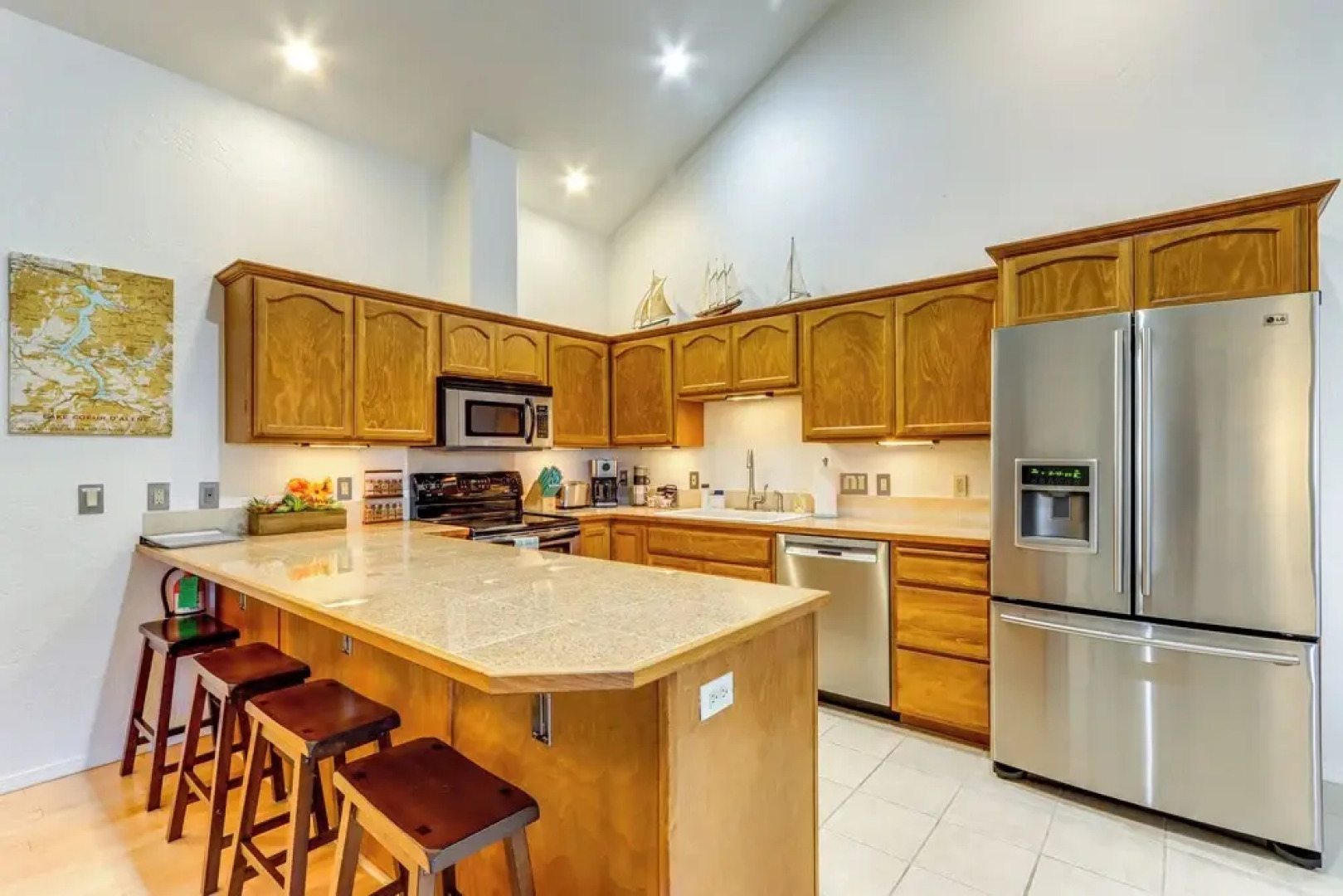 Walk Downtown: Modern 'coeur D'alene Getaway'