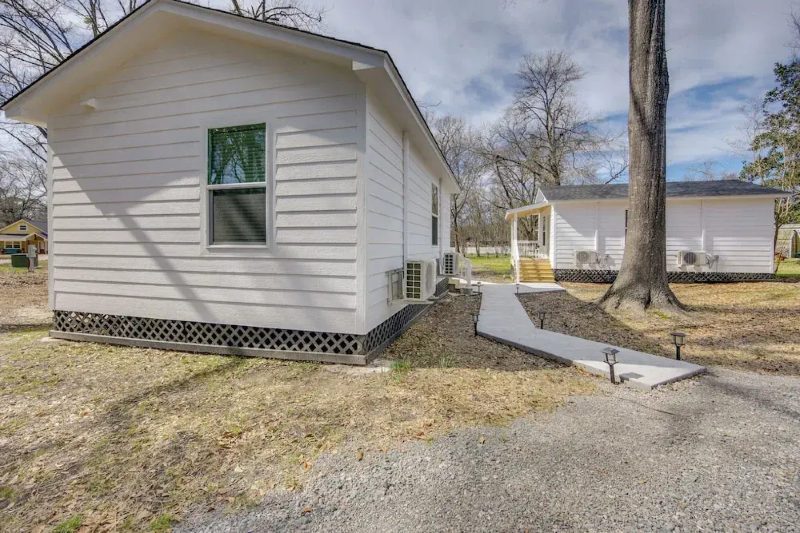 Walk to Museums: Art Deco Cottage in Jefferson