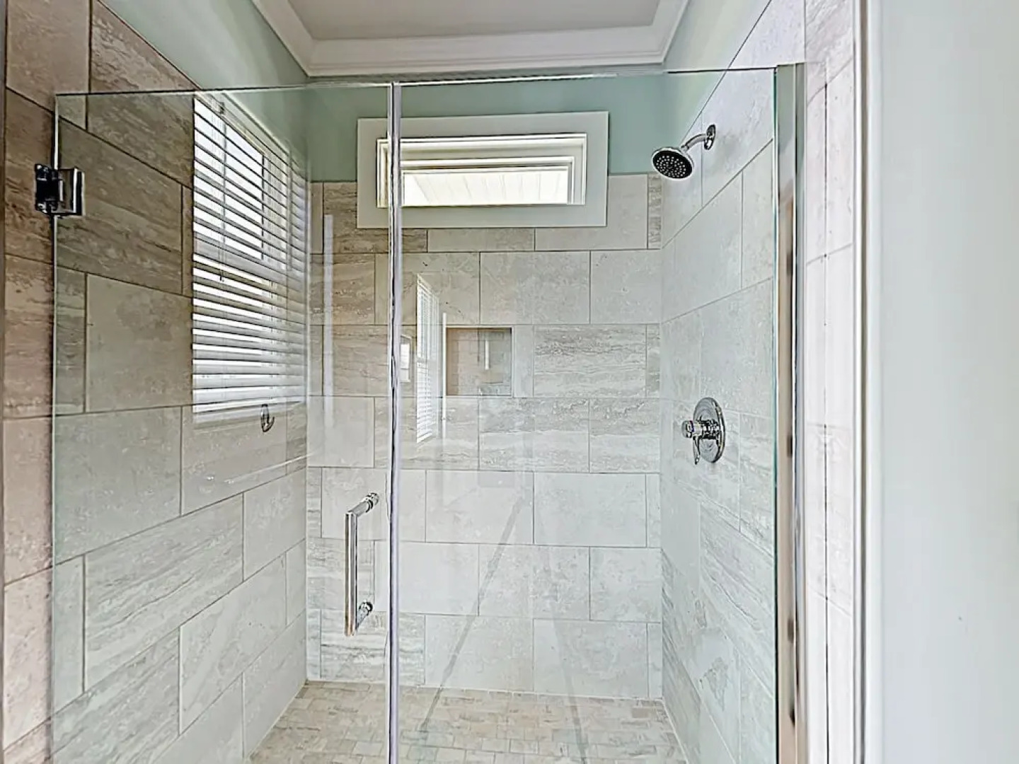 Chic Coastal W/ Pool, Ocean Views, Near Beach 4 Bedroom Home