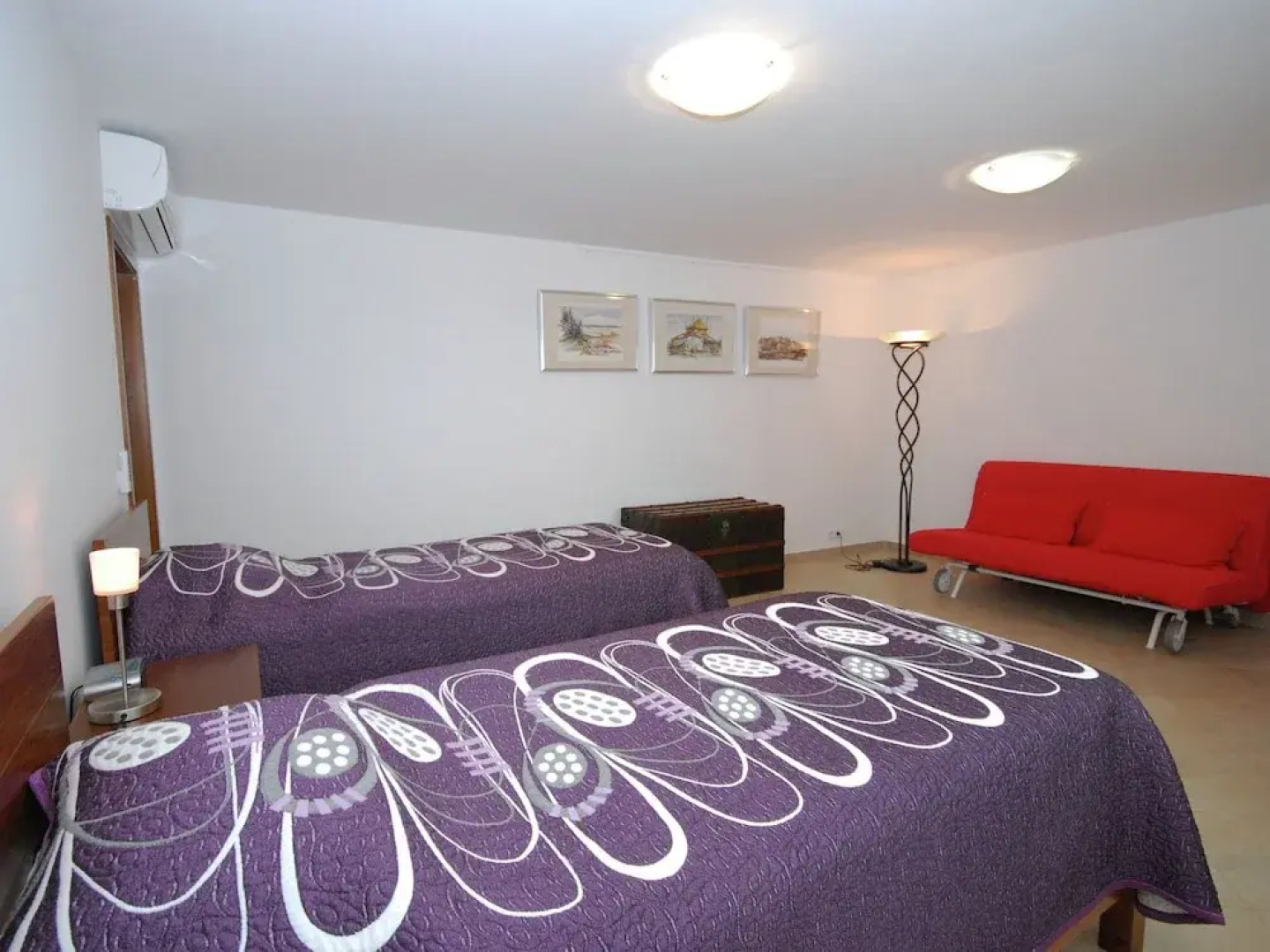 Modern Villa in Caldas da Rainha by the Sea