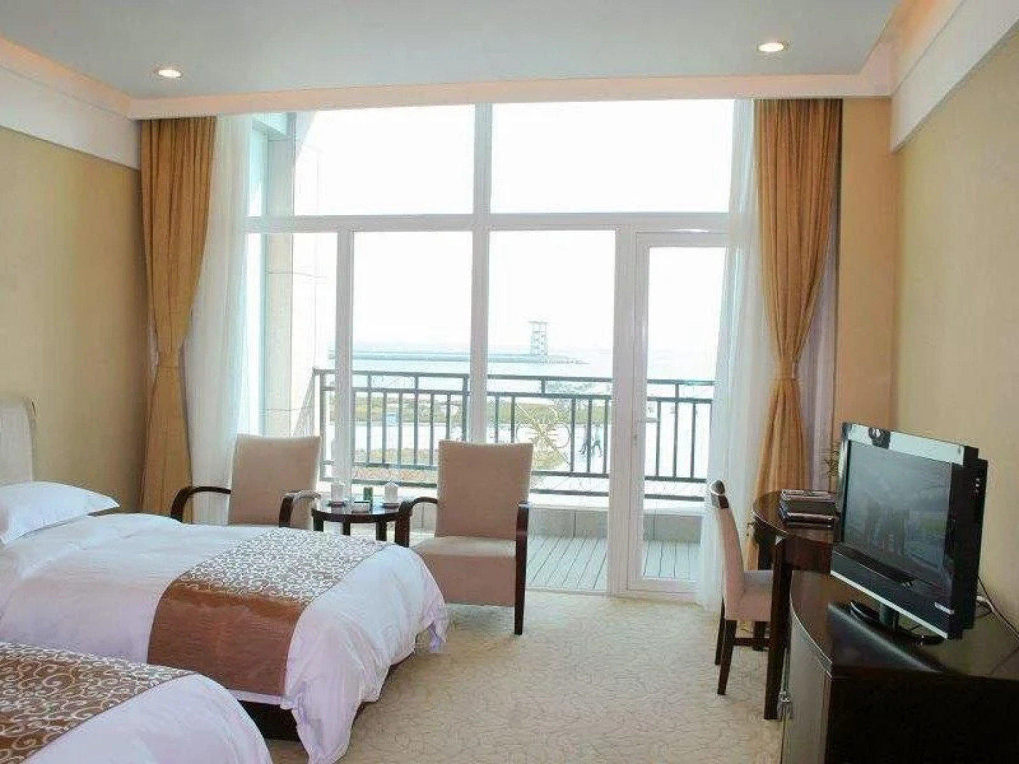 Chishan Seaview Licheng Hotel