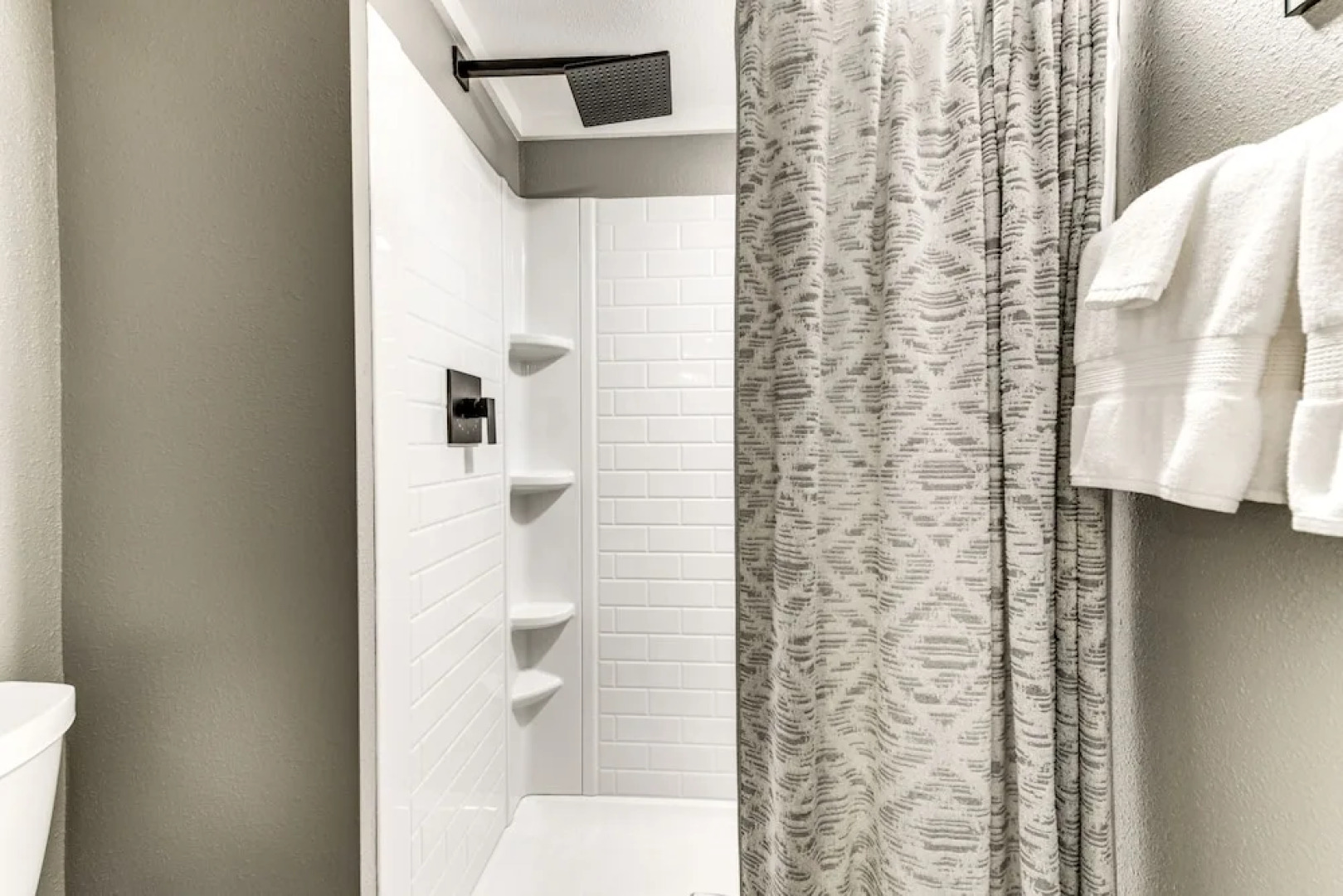 Spacious Maggie Valley Cabin w/ Waterfall On-site!