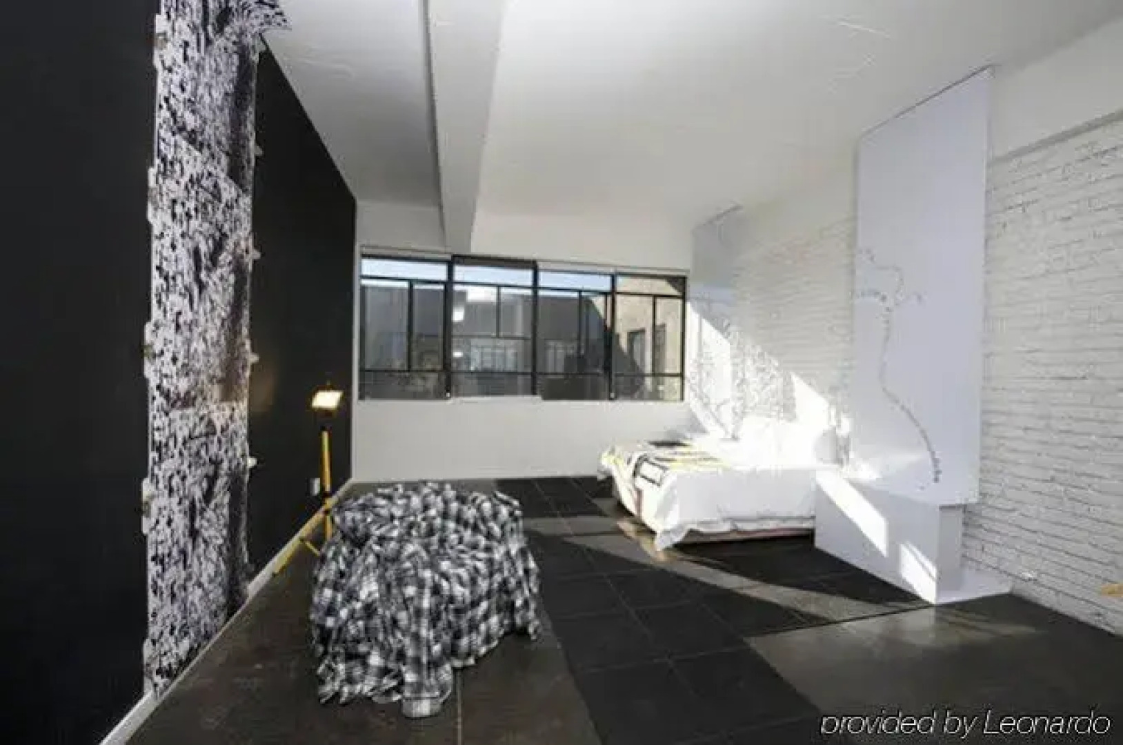 12 Decades Art Hotel