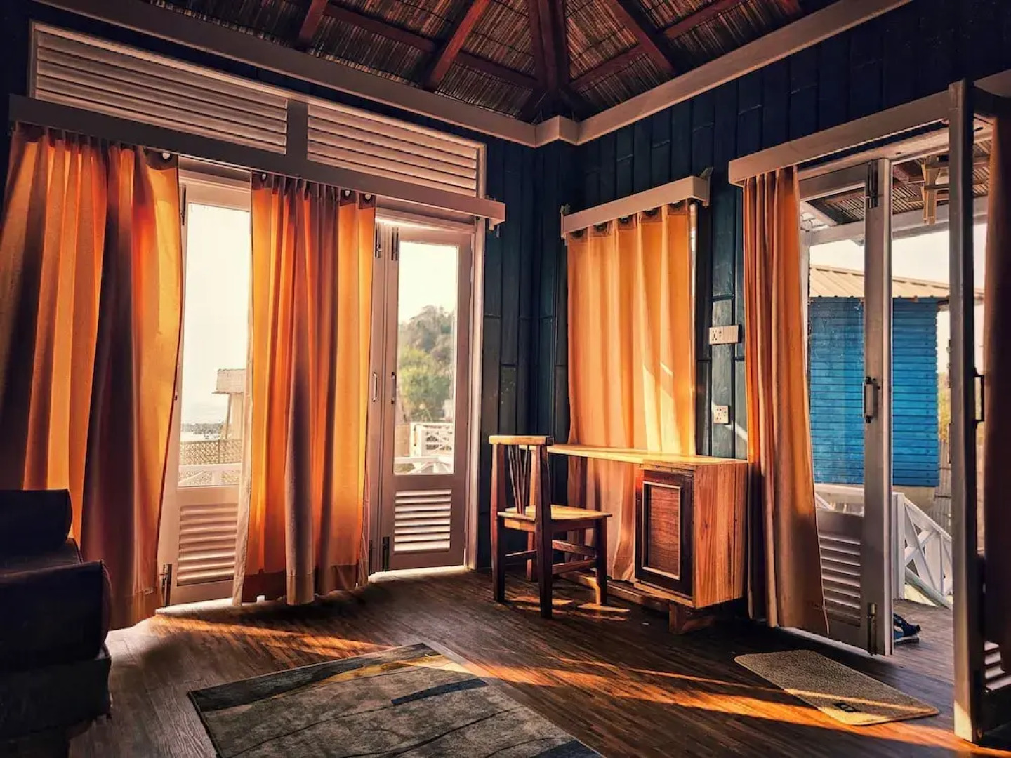 Sun & Sand Twin Beach