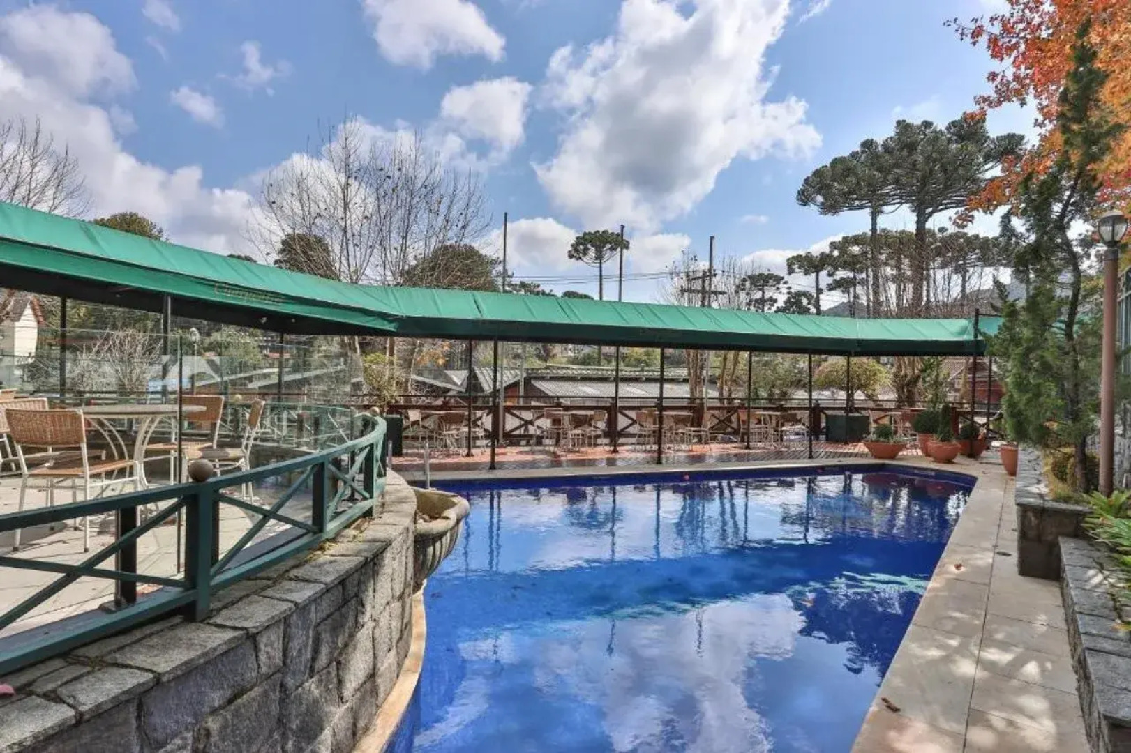 Le Suisse Elegance Hotel