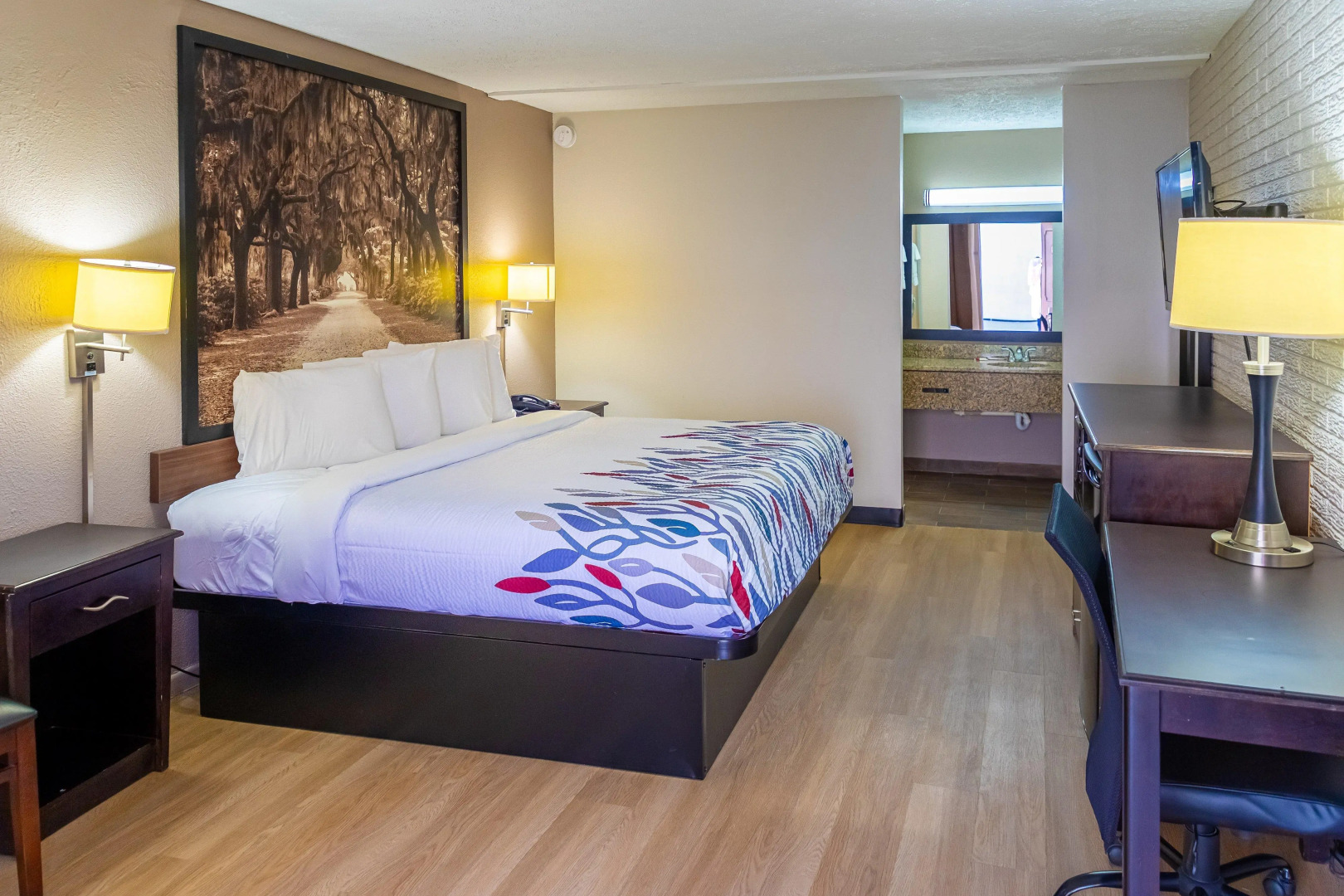 Red Roof Inn Savannah - Richmond Hill/ I-95