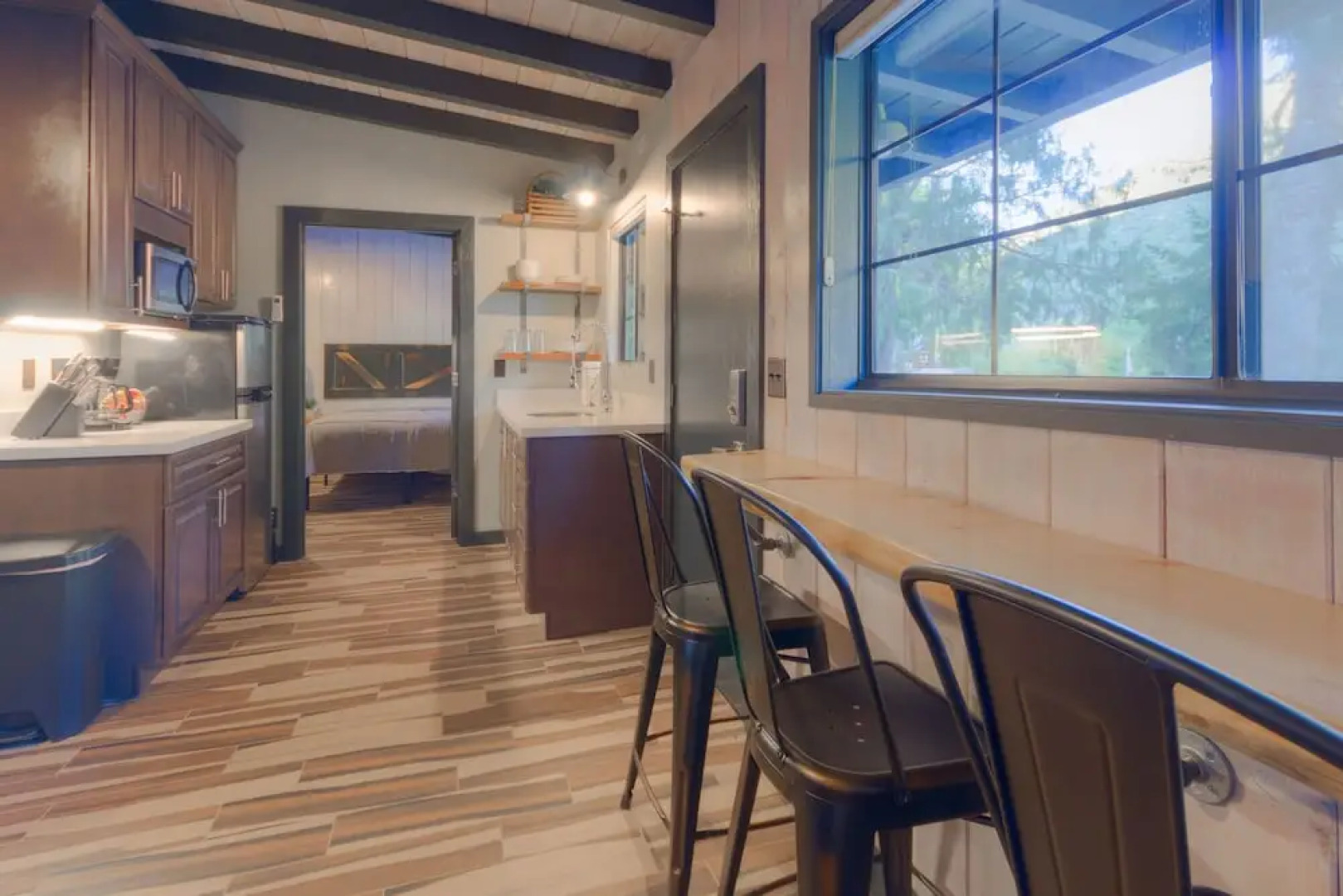 Destination Oak Creek 9 1 Bedroom Apts by RedAwning