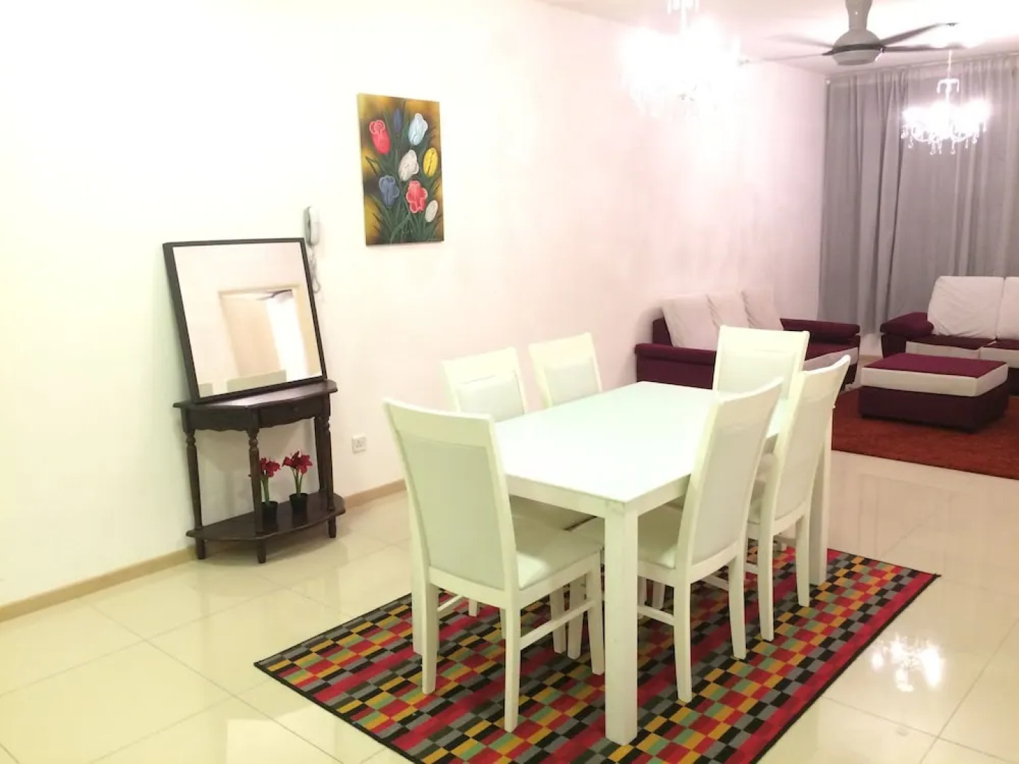 Lawang Suite 2 Bedroom Corner Apartment