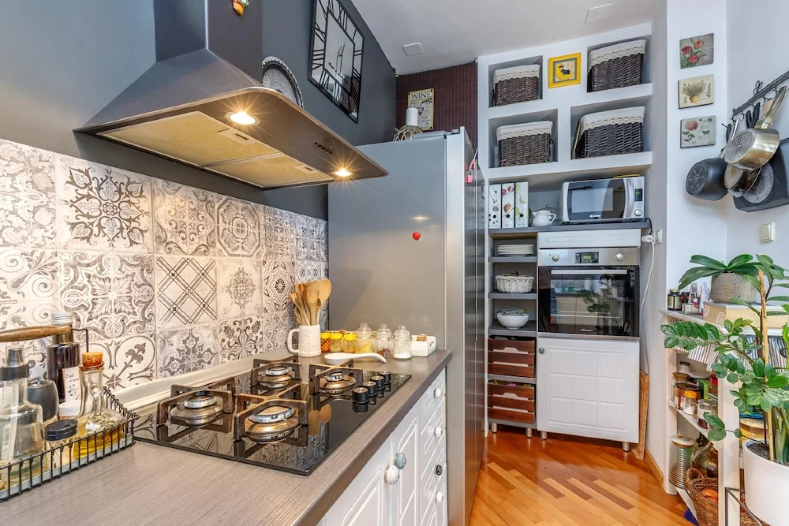 Cozy Home With Private Garden